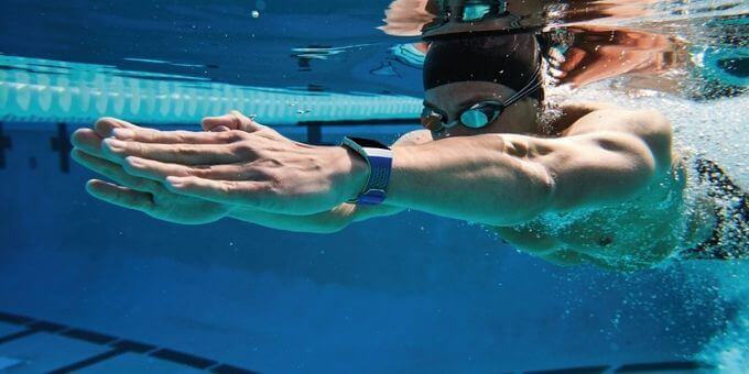 Fitbit-For-swim-usafitnesstracker.com