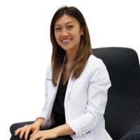 Dr-Sarah-Chen-PhD-Senior Reviewer-Biomechanics-&-Data-Science-usafitnesstracker.com